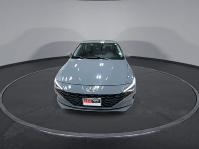 2022 Hyundai Elantra SE