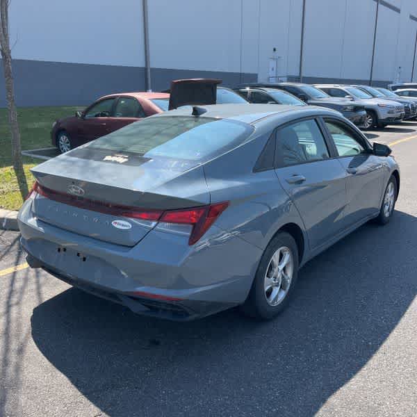 2022 Hyundai Elantra SE