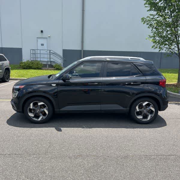 2021 Hyundai Venue SEL