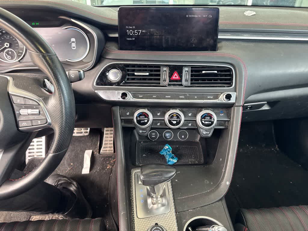 2023 Genesis G70 2.0T