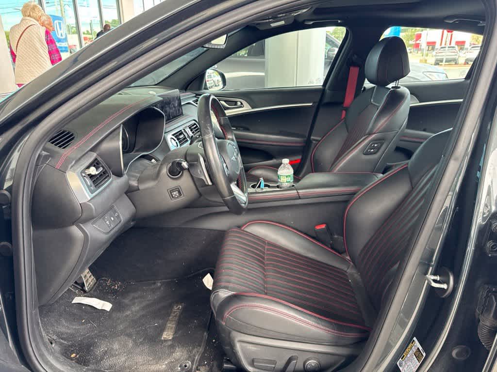 2023 Genesis G70 2.0T