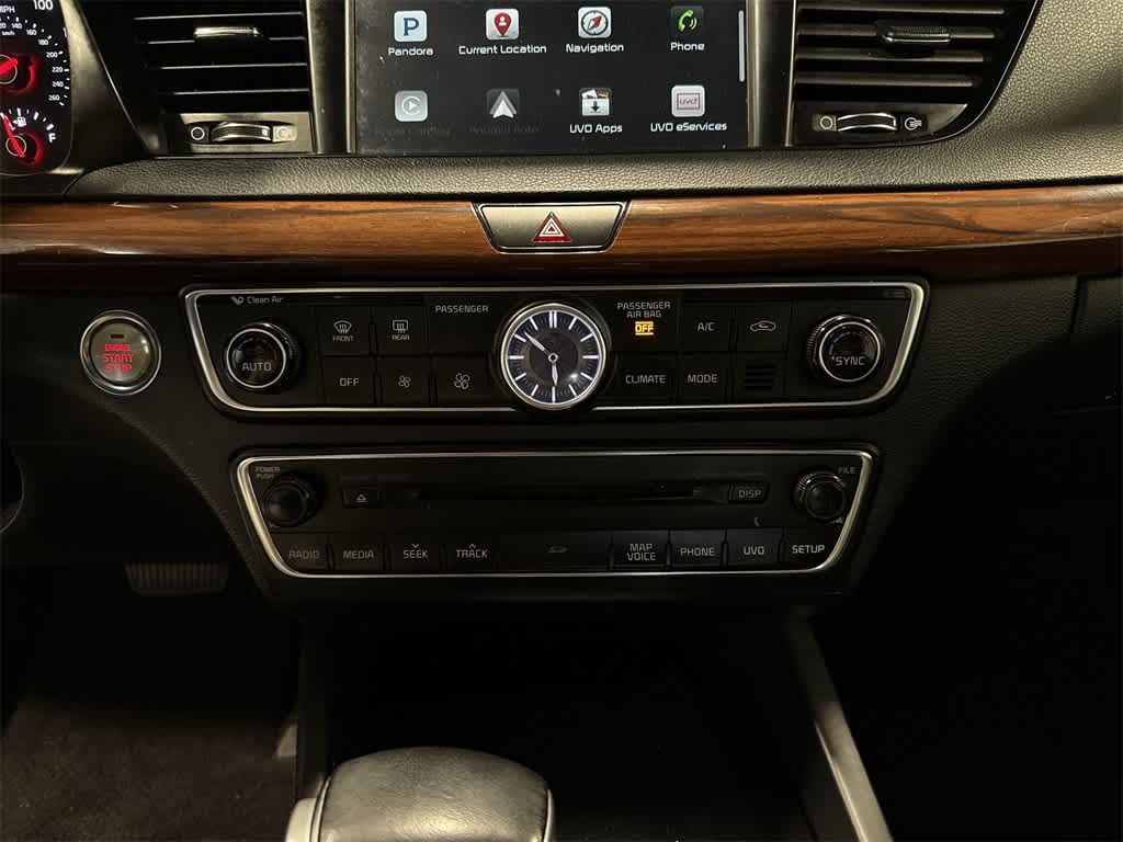 2018 Kia Cadenza Technology