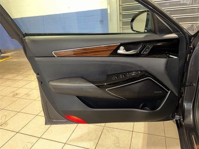 2018 Kia Cadenza Technology