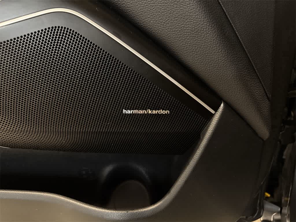 2018 Kia Cadenza Technology