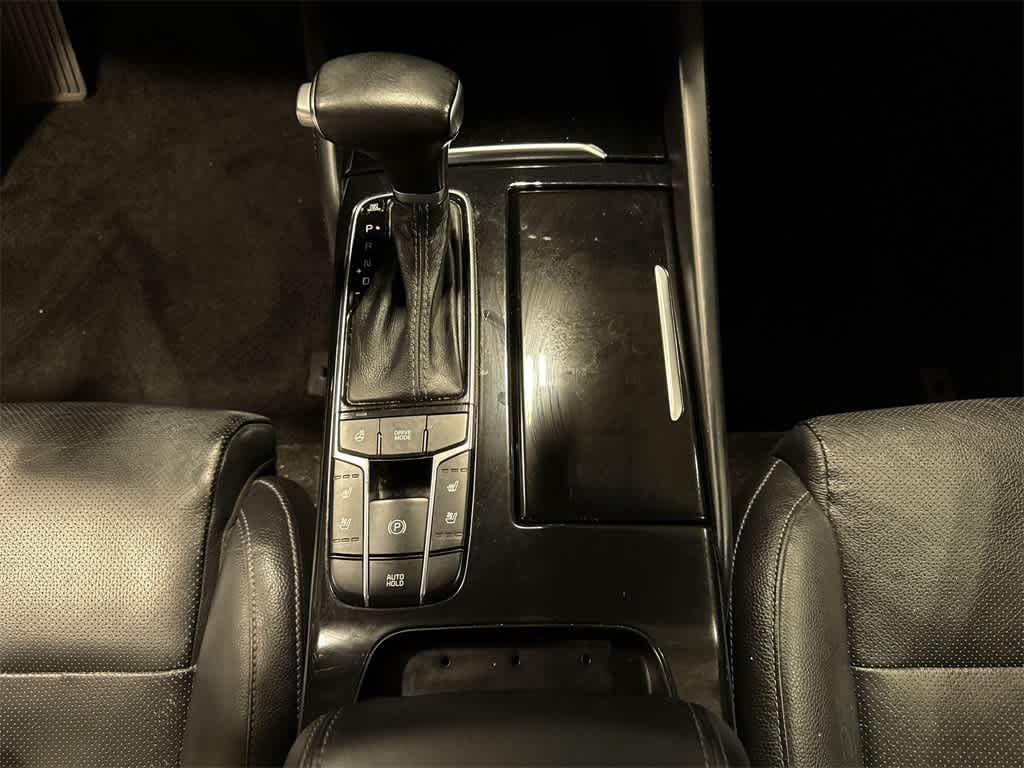 2018 Kia Cadenza Technology