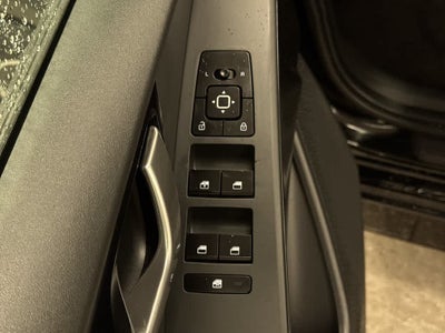 2023 Kia Niro LX