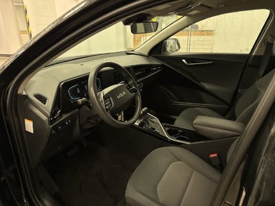 2023 Kia Niro LX