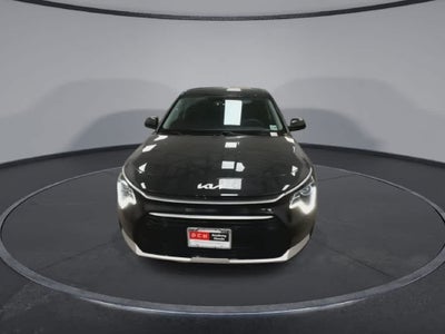 2023 Kia Niro LX