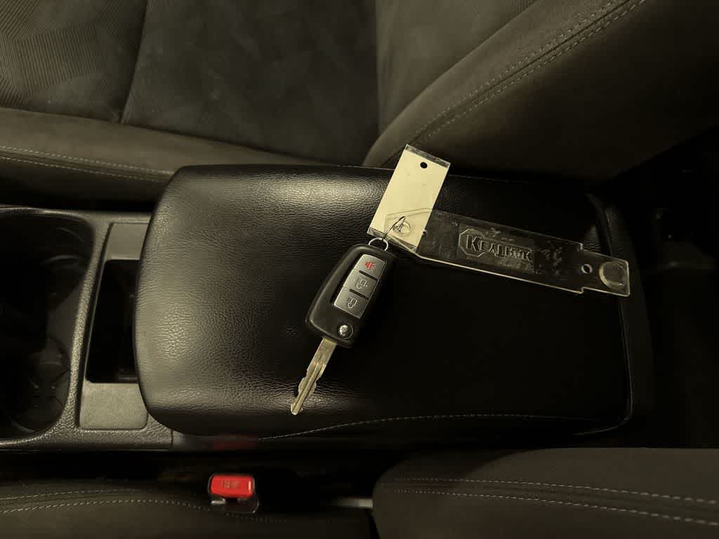 2015 Nissan Rogue S
