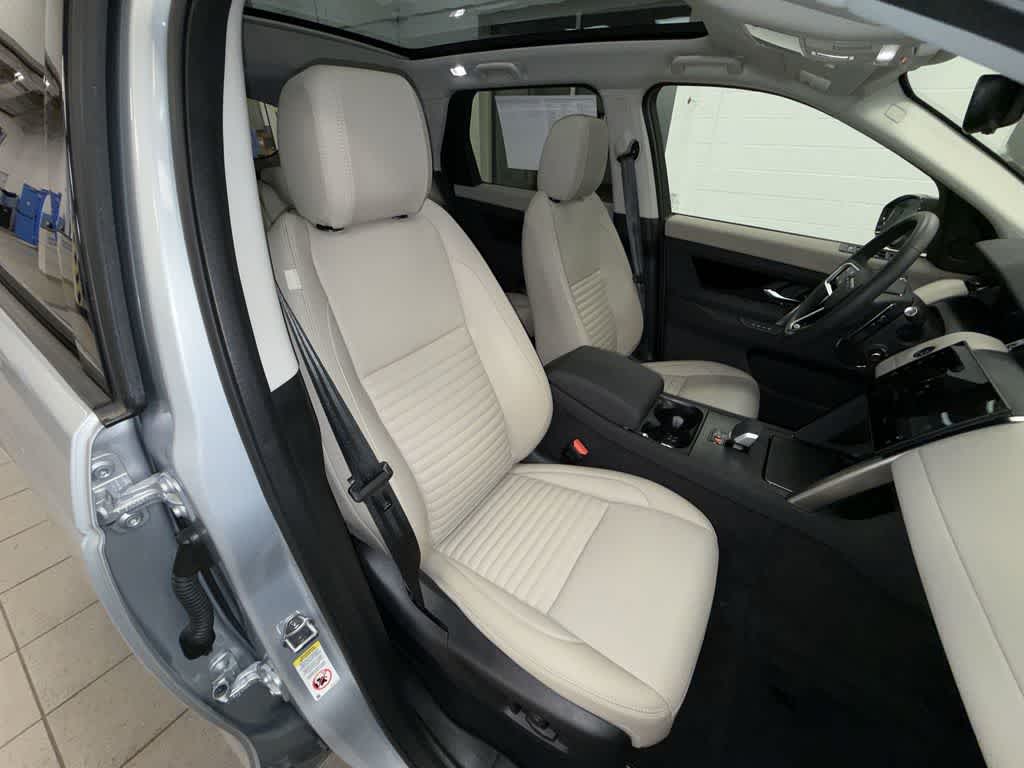 2025 Land Rover Discovery Sport S