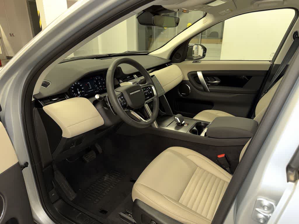 2025 Land Rover Discovery Sport S