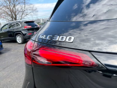 2023 Mercedes-Benz GLC 300 GLC 300