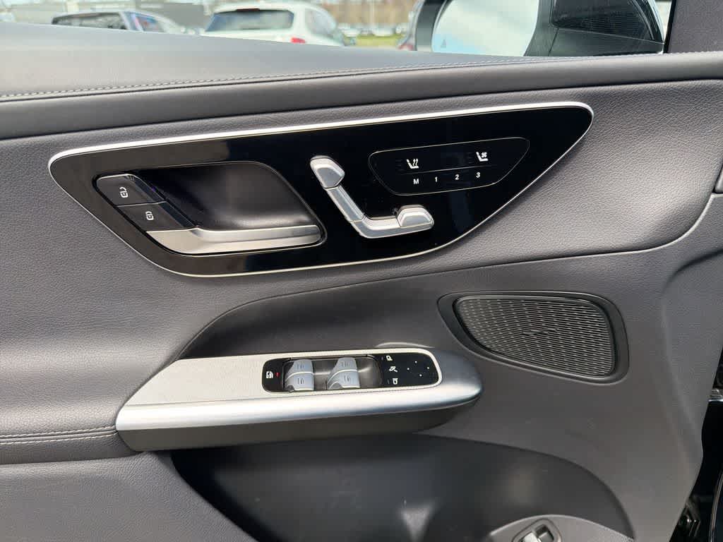 2023 Mercedes-Benz GLC 300 GLC 300