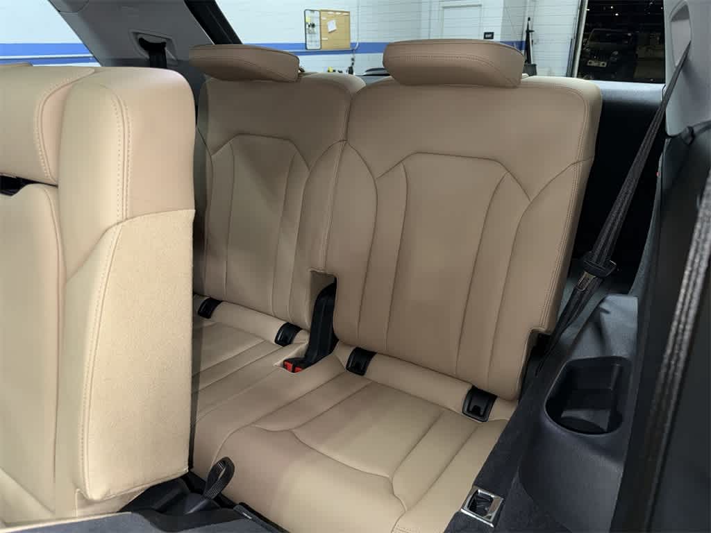 2022 Audi Q7 Premium