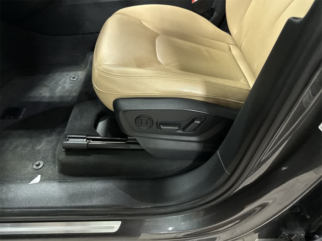 2022 Audi Q7 Premium