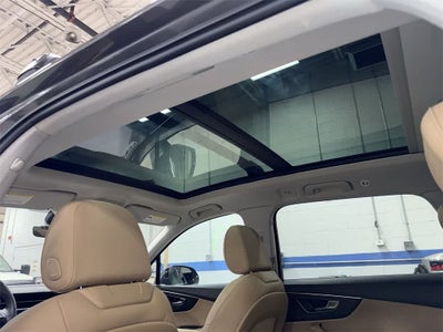 2022 Audi Q7 Premium