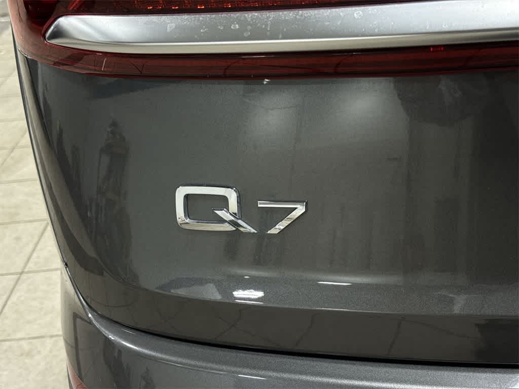 2022 Audi Q7 Premium