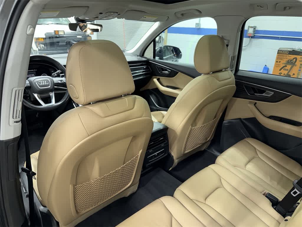 2022 Audi Q7 Premium