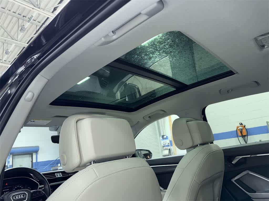 2024 Audi Q3 S line Premium