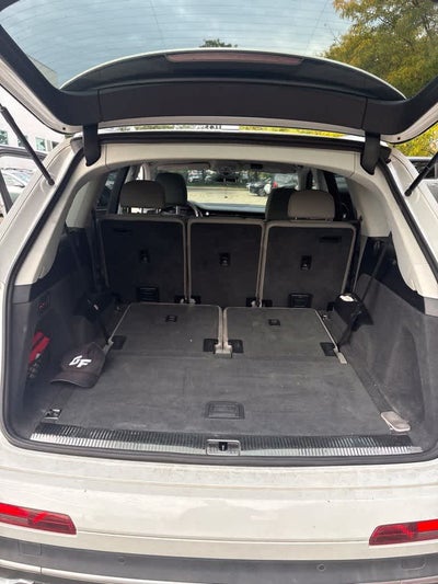 2020 Audi Q7 Premium Plus