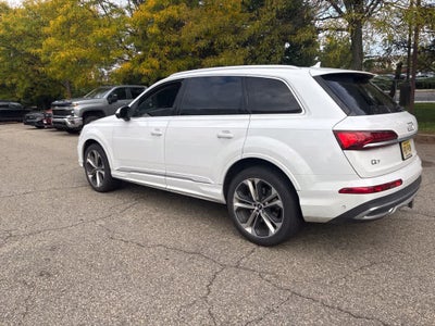 2020 Audi Q7 Premium Plus