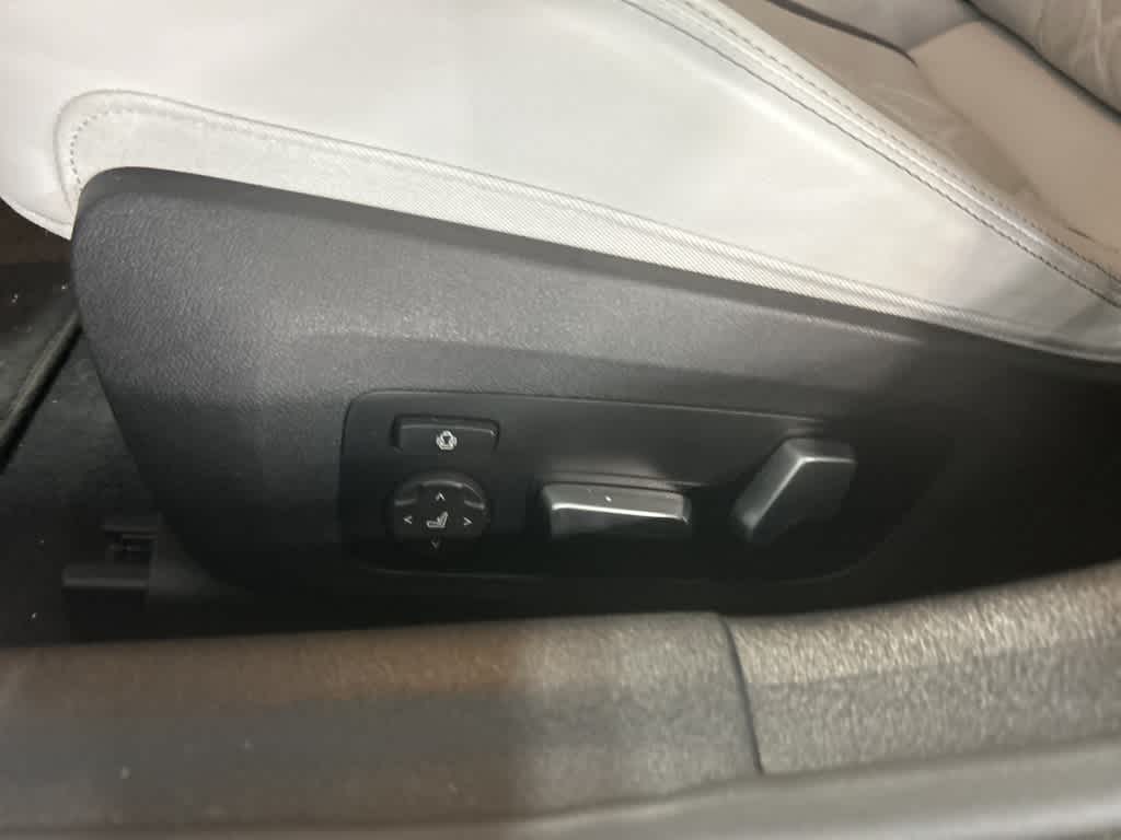 2023 BMW M8 Competition