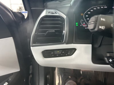 2023 BMW M8 Competition