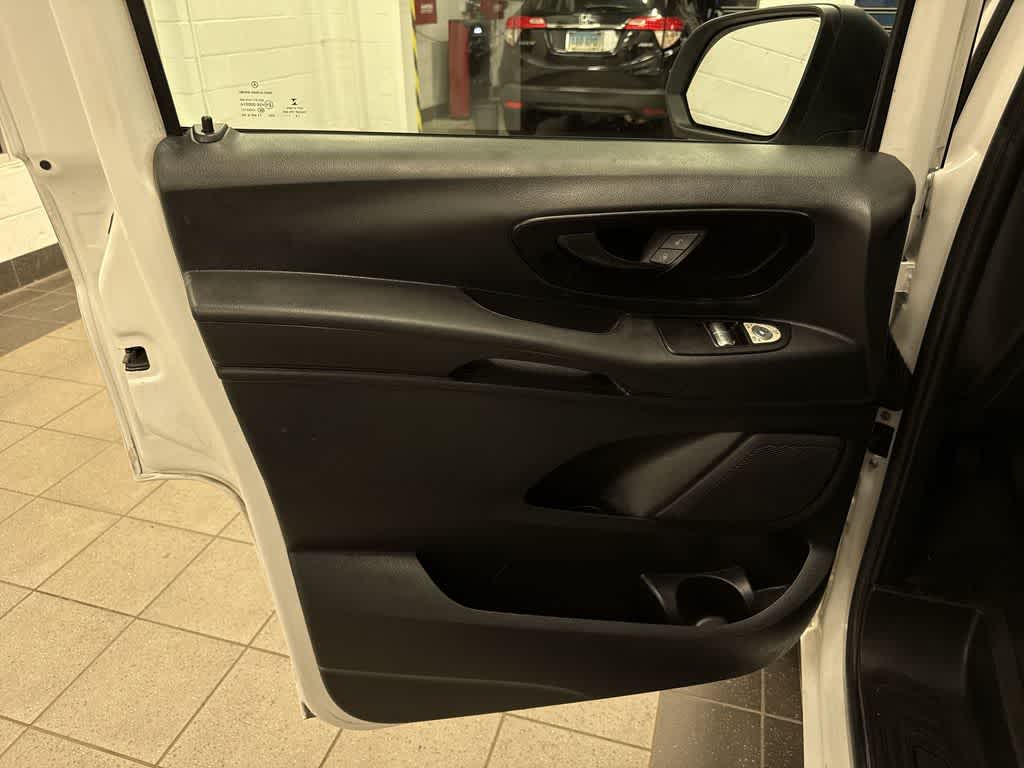 2017 Mercedes-Benz Metris Cargo Van Standard Roof 126" Wheelbase