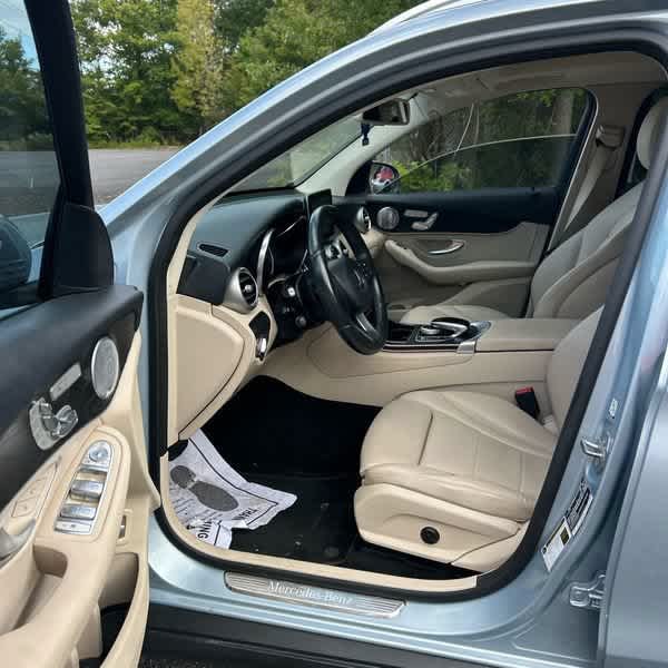 2017 Mercedes-Benz GLC 300 GLC 300