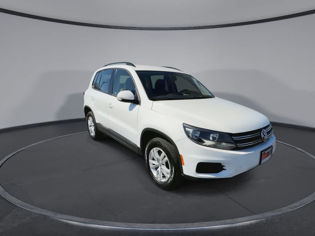 2016 Volkswagen Tiguan S