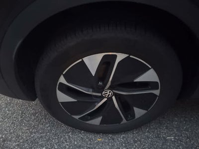 2022 Volkswagen ID.4 Pro