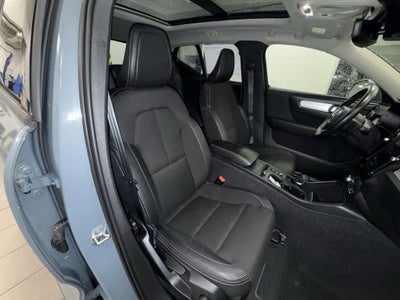 2020 Volvo XC40 Momentum
