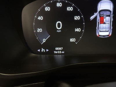 2020 Volvo XC40 Momentum