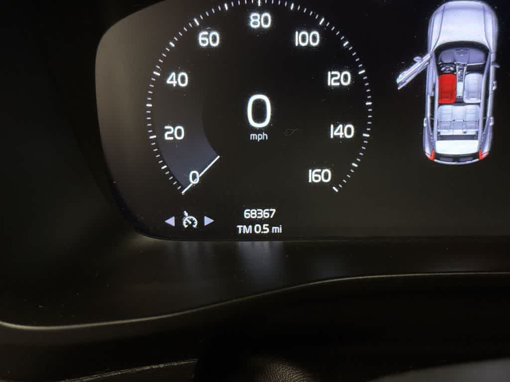 2020 Volvo XC40 Momentum