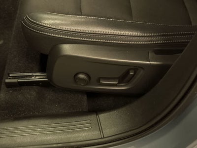 2020 Volvo XC40 Momentum