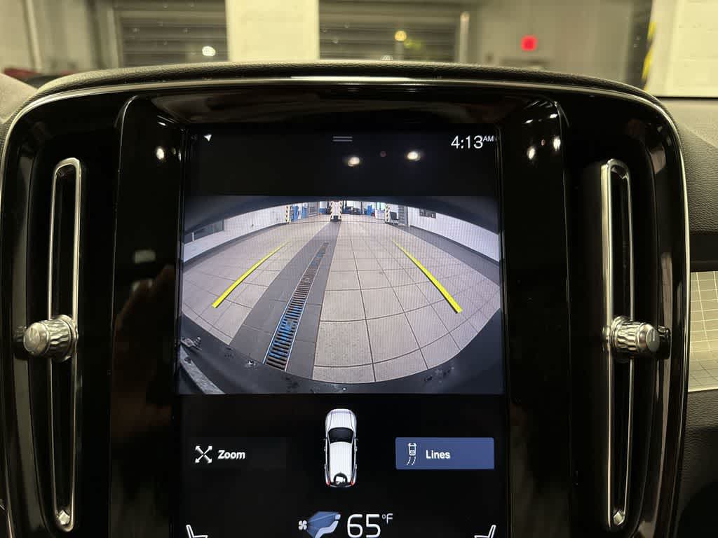 2020 Volvo XC40 Momentum