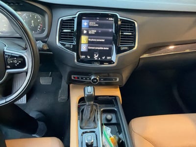 2018 Volvo XC90 Momentum