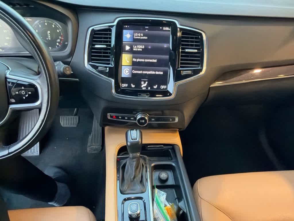 2018 Volvo XC90 Momentum