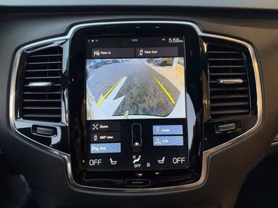 2018 Volvo XC90 Momentum