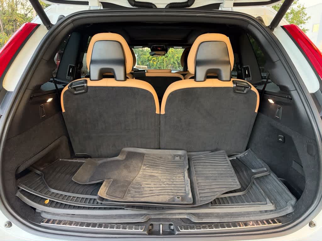 2018 Volvo XC90 Momentum