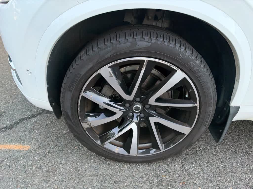 2018 Volvo XC90 Momentum