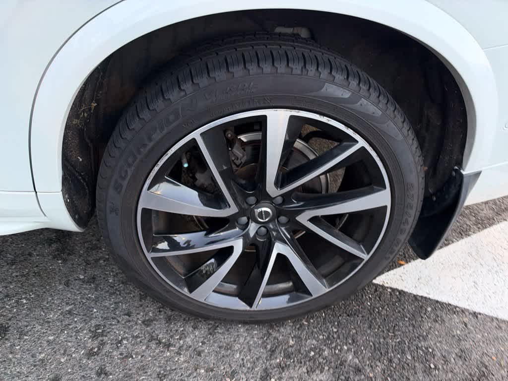 2018 Volvo XC90 Momentum