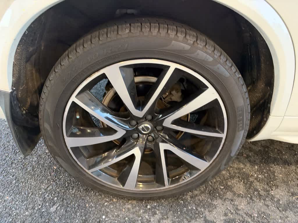 2018 Volvo XC90 Momentum