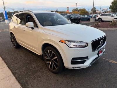 2018 Volvo XC90 Momentum