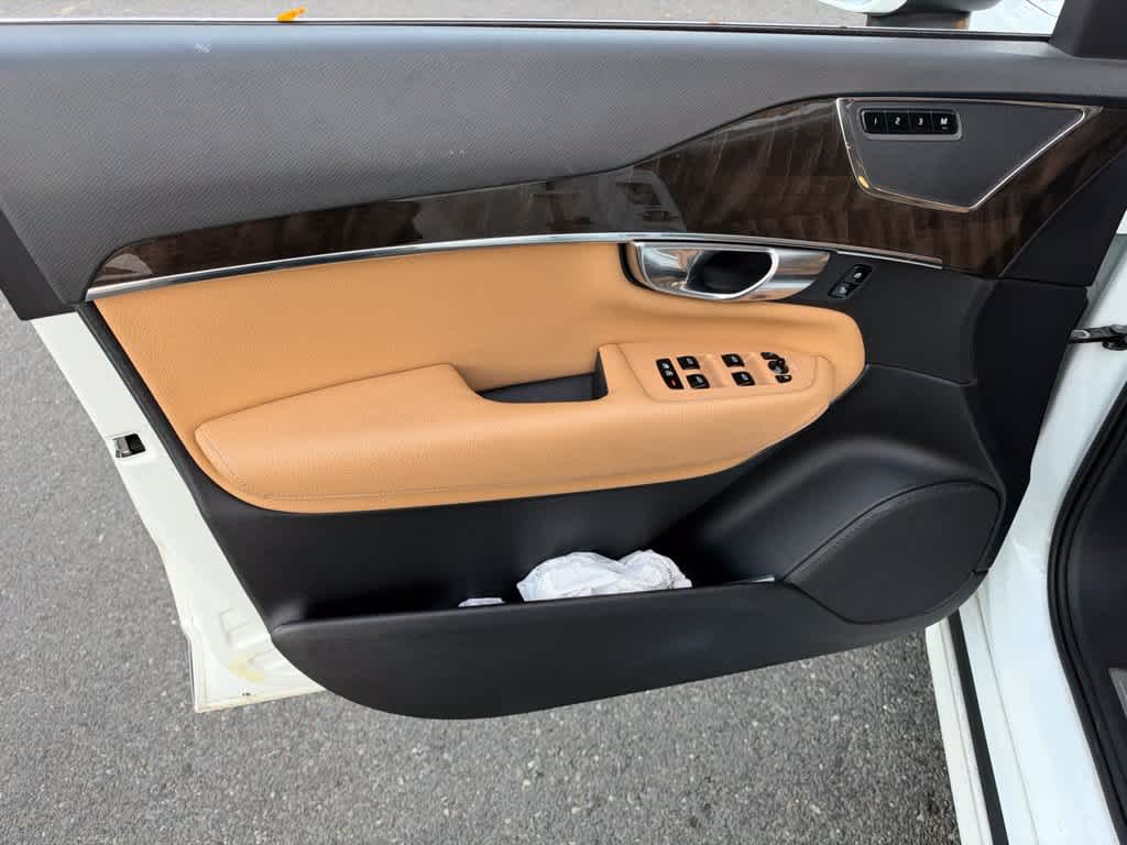 2018 Volvo XC90 Momentum