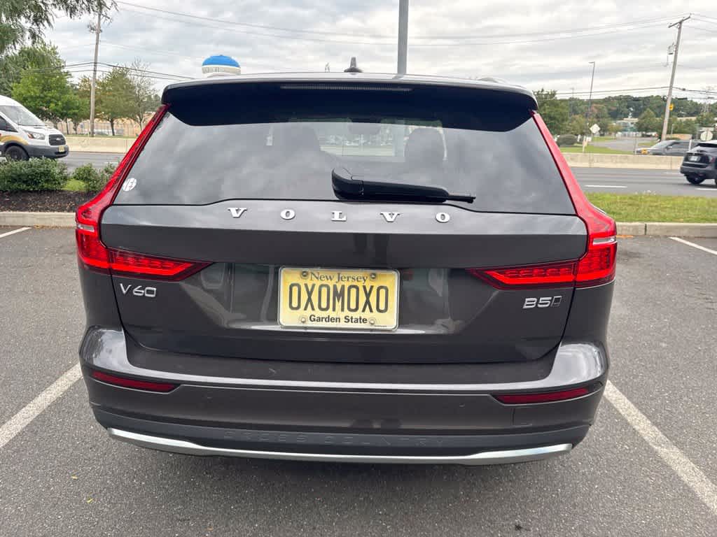 2025 Volvo V60 Cross Country Plus