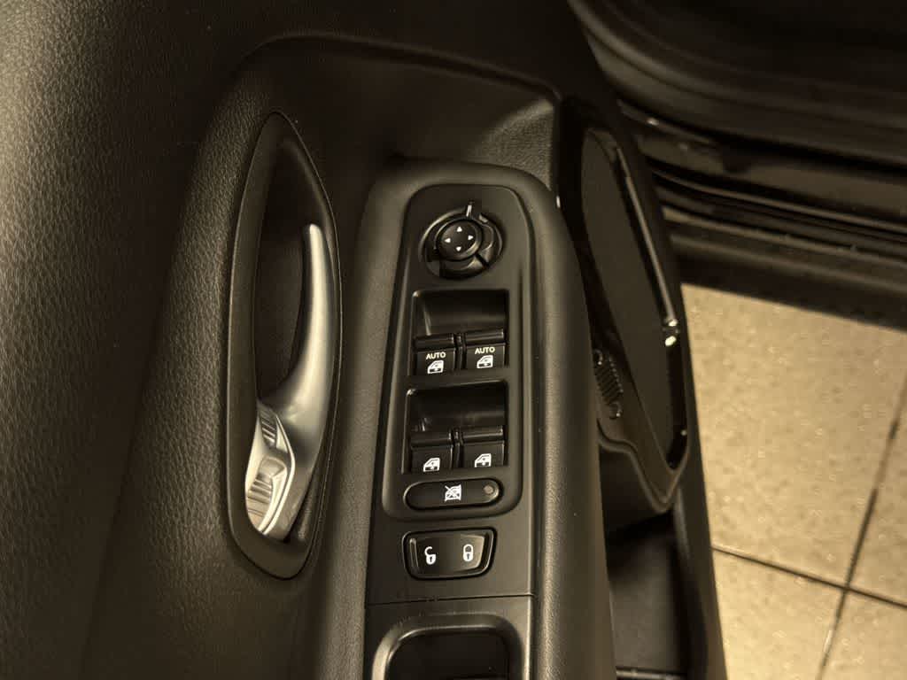 2017 Jeep Renegade Altitude
